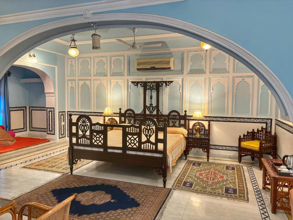 Room image 4